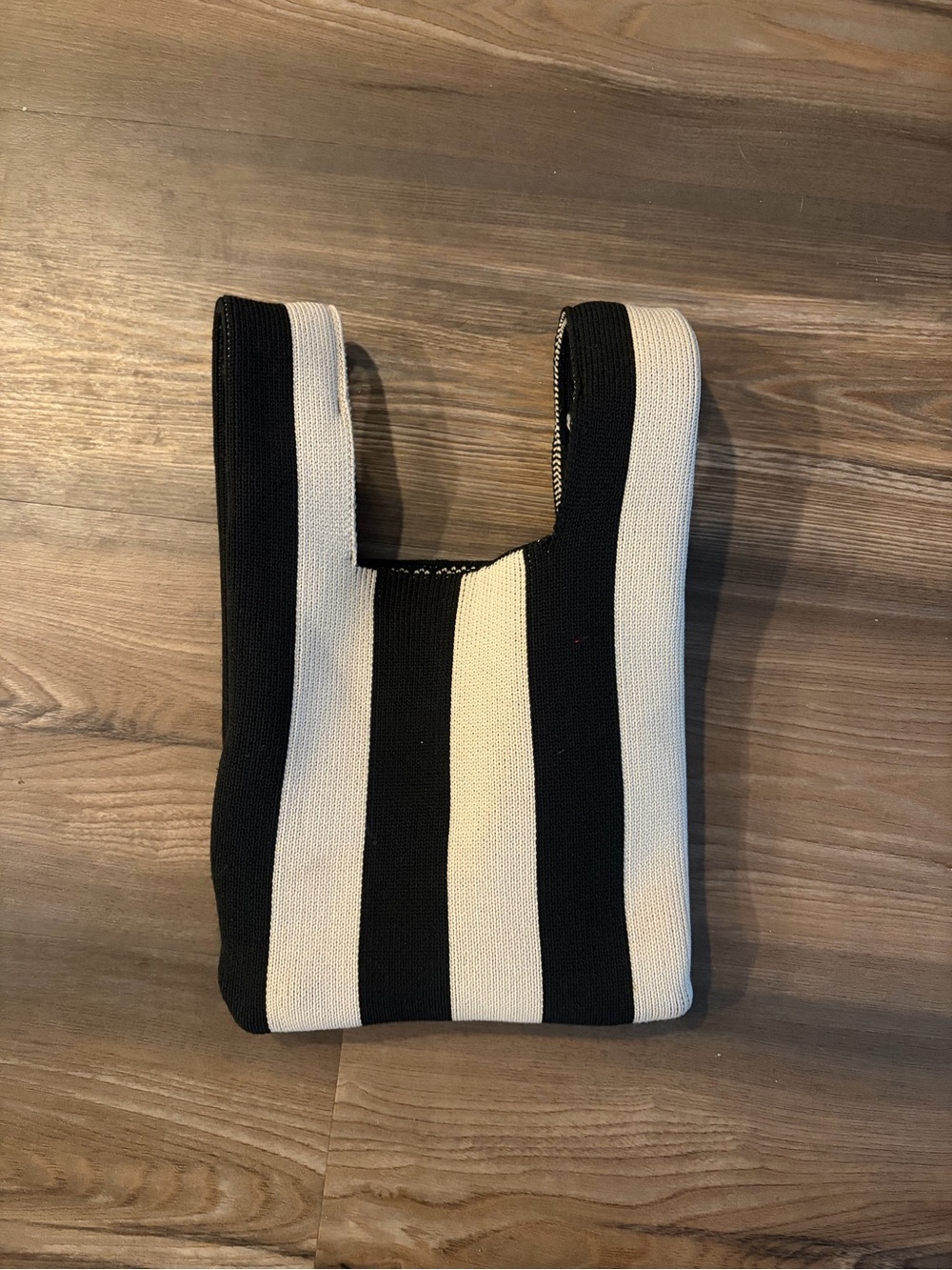 H&M Black and White Striped Knit Tote Bag - Picture 1 of 3